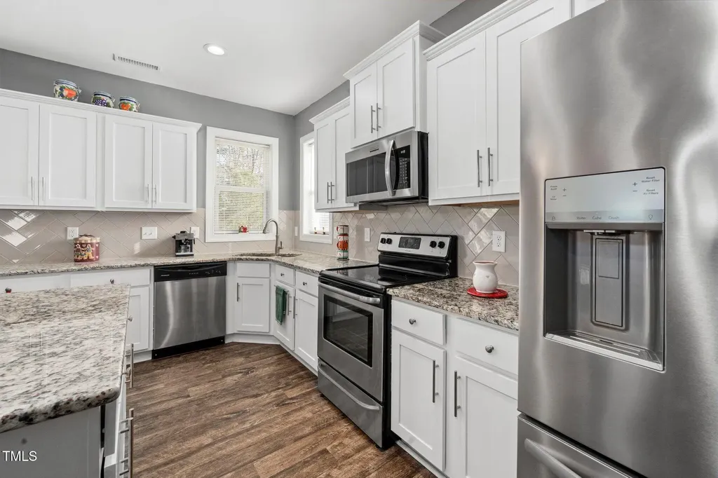 78 N Porcenna Lane Clayton NC 27527