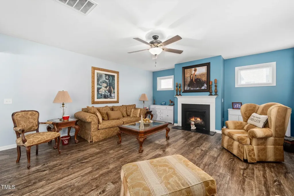 78 N Porcenna Lane Clayton NC 27527