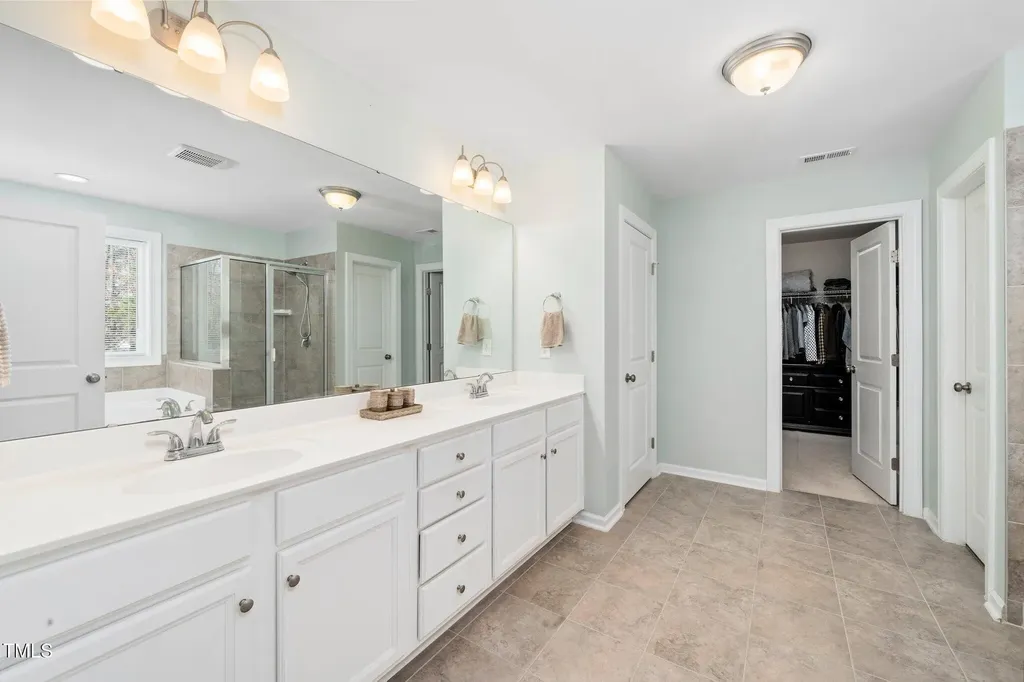 78 N Porcenna Lane Clayton NC 27527