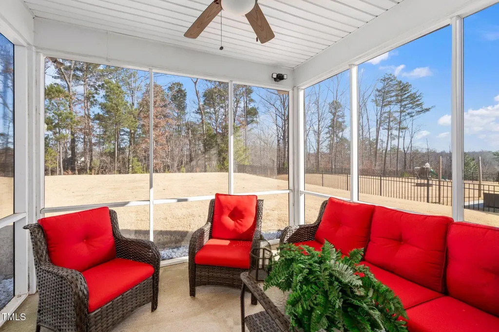 78 N Porcenna Lane Clayton NC 27527