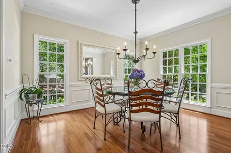 504 Kingswood Drive Cary NC 27513
