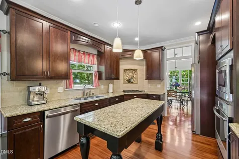 504 Kingswood Drive Cary NC 27513