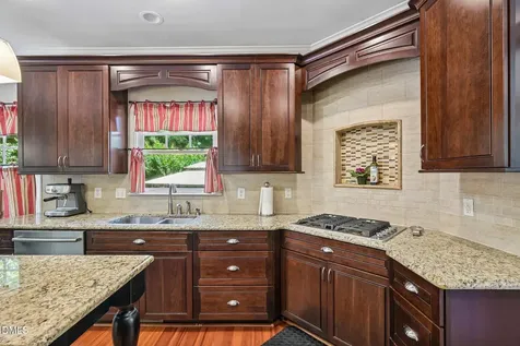 504 Kingswood Drive Cary NC 27513