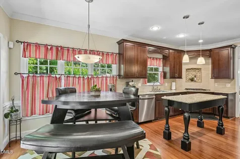 504 Kingswood Drive Cary NC 27513
