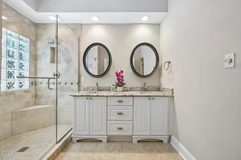 504 Kingswood Drive Cary NC 27513