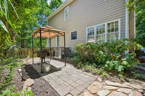 504 Kingswood Drive Cary NC 27513