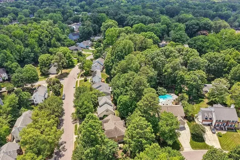 504 Kingswood Drive Cary NC 27513