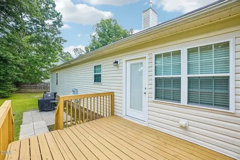 401 Kinsman Court Fuquay Varina NC 27526