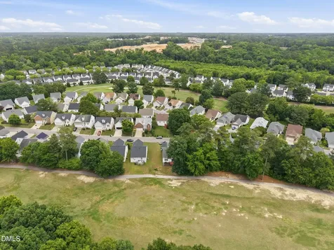 2111 Castle Pines Drive Raleigh NC 27604