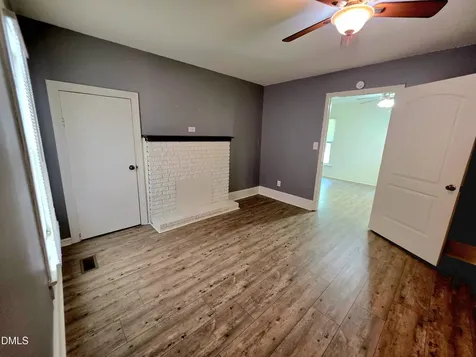 11246 U.s. Hwy 301 S Four Oaks NC 27524
