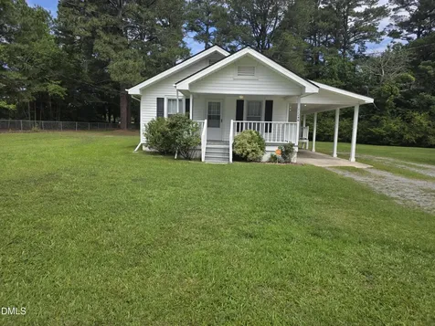 11246 U.s. Hwy 301 S Four Oaks NC 27524
