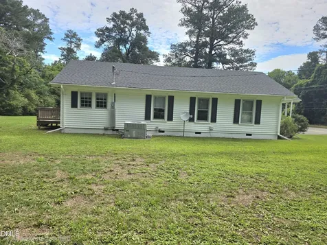 11246 U.s. Hwy 301 S Benson NC 27504