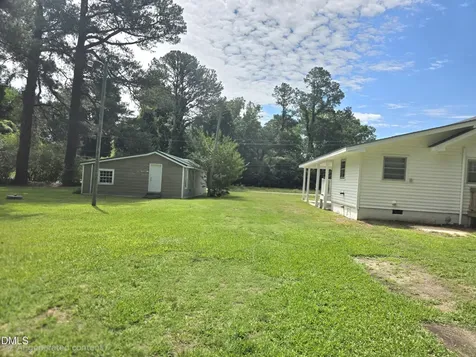 11246 U.s. Hwy 301 S Benson NC 27504