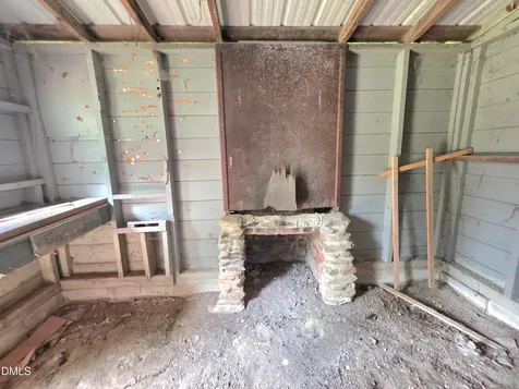11246 U.s. Hwy 301 S Four Oaks NC 27524
