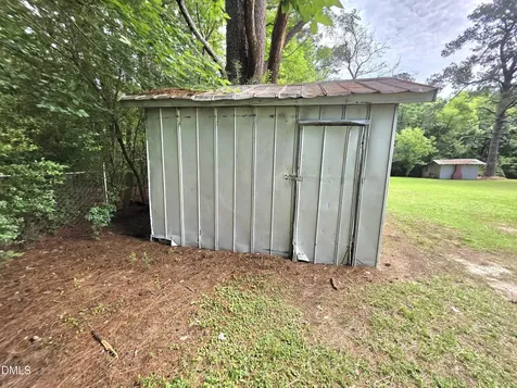 11246 U.s. Hwy 301 S Four Oaks NC 27524