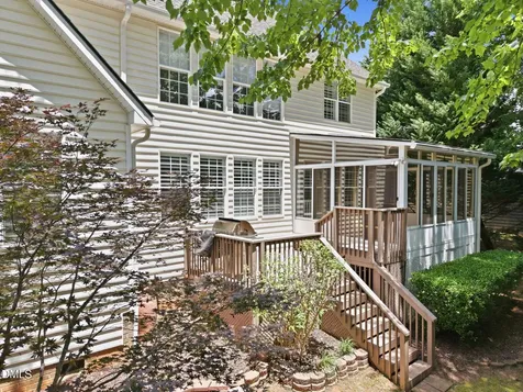 301 Cricketfield Lane Cary NC 27518