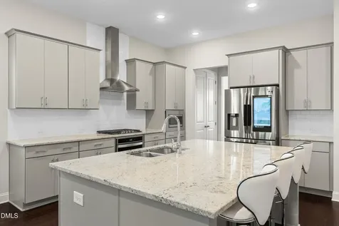 912 Village View Lane Cary NC 27519