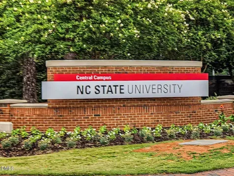 2217 Garden Place Raleigh NC 27607