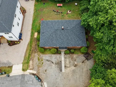 2217 Garden Place Raleigh NC 27607