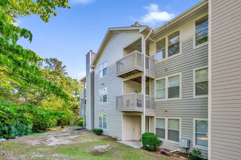 1021 Wood Creek Drive Fayetteville NC 28314
