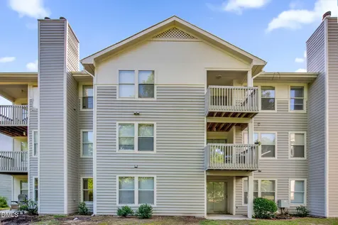 1021 Wood Creek Drive Fayetteville NC 28314