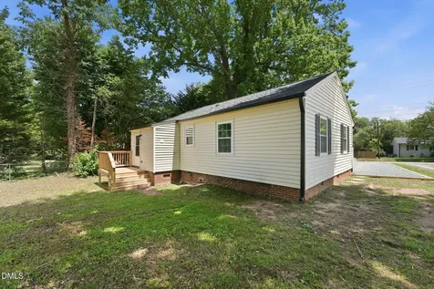 1913 Hilldale Drive Burlington NC 27215