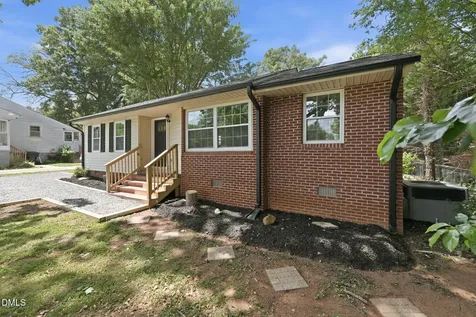 1913 Hilldale Drive Burlington NC 27215