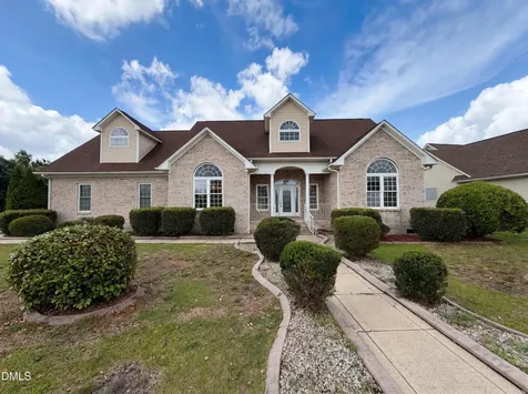 824 Camwheel Drive Hope Mills NC 28348