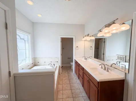 824 Camwheel Drive Hope Mills NC 28348