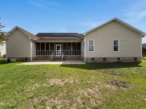 824 Camwheel Drive Hope Mills NC 28348