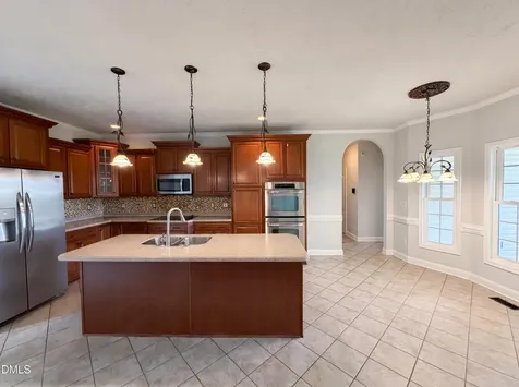 824 Camwheel Drive Hope Mills NC 28348