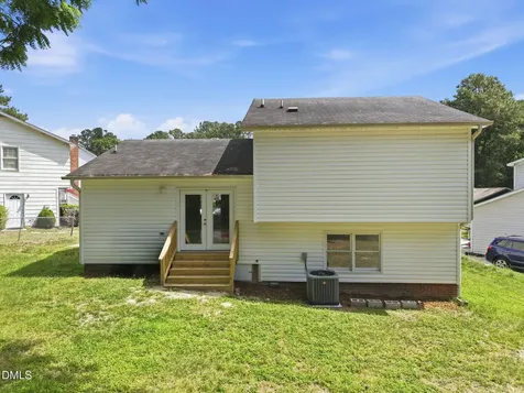 2729 W Talbot Court Raleigh NC 27610