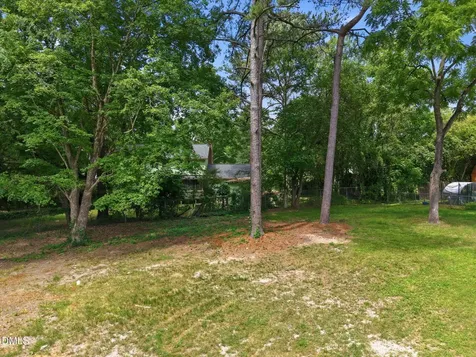 2729 W Talbot Court Raleigh NC 27610