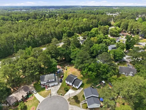 2729 W Talbot Court Raleigh NC 27610