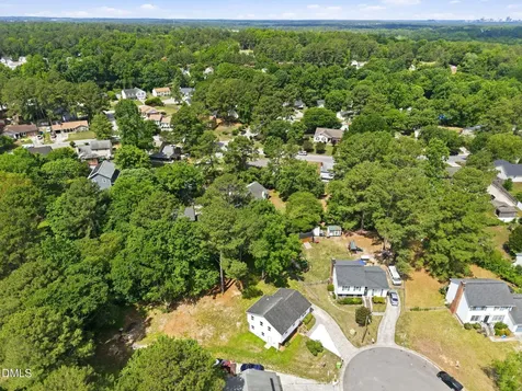 2729 W Talbot Court Raleigh NC 27610