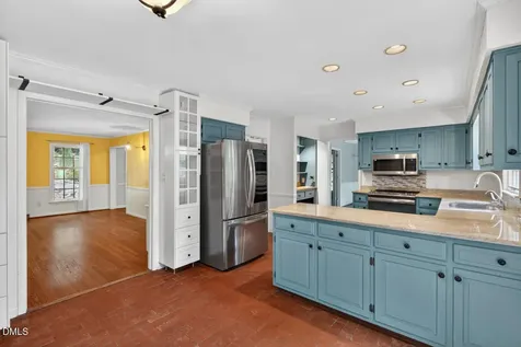 103 Wolfs Trail Chapel Hill NC 27516