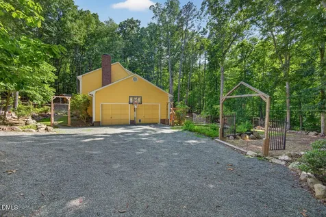 103 Wolfs Trail Chapel Hill NC 27516
