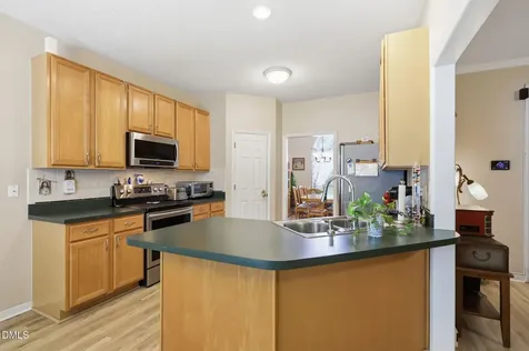 108 Kings Court Garner NC 27529