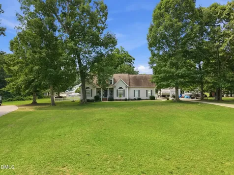 108 Kings Court Garner NC 27529