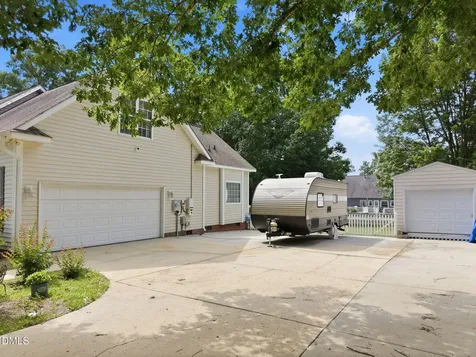 108 Kings Court Garner NC 27529