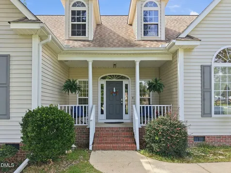 108 Kings Court Garner NC 27529