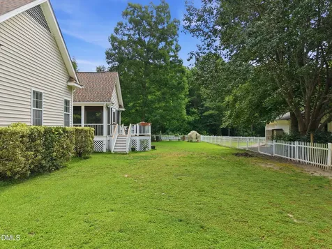 108 Kings Court Garner NC 27529