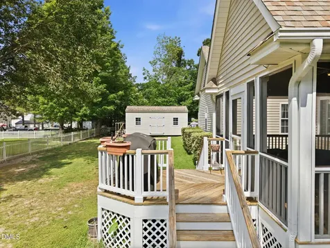 108 Kings Court Garner NC 27529