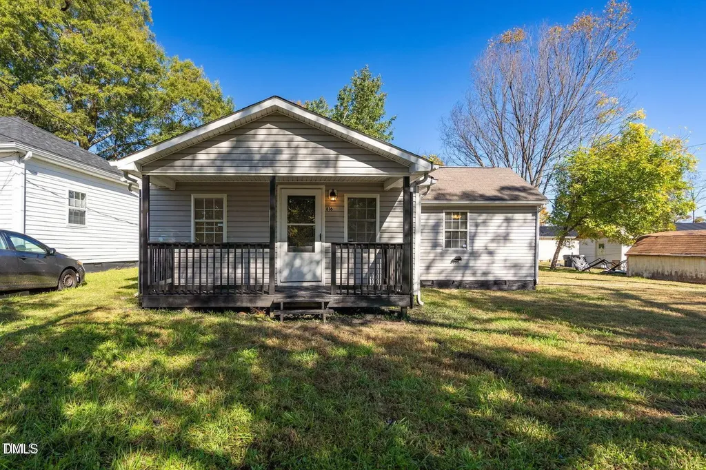 816 Elizabeth Street Burlington NC 27217
