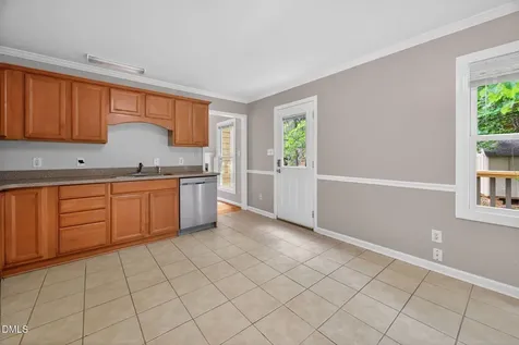 106 Barcelona Court Cary NC 27513