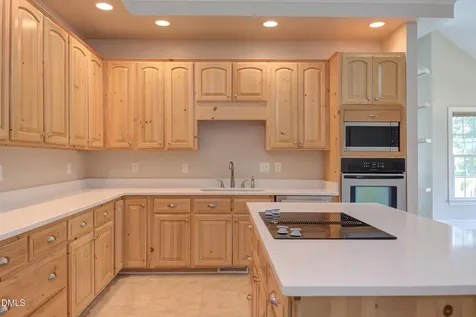 2912 Hawtree Drive Raleigh NC 27613