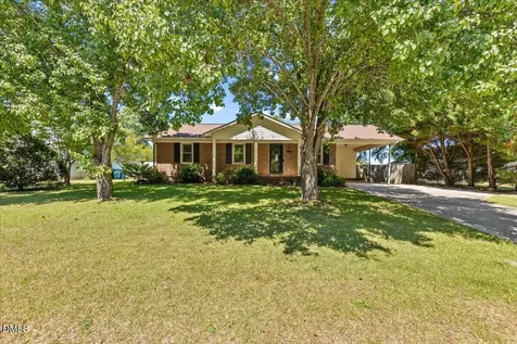 107 Gum Street Dunn NC 28334