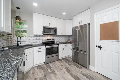 725 E Maple Lane Fuquay Varina NC 27526