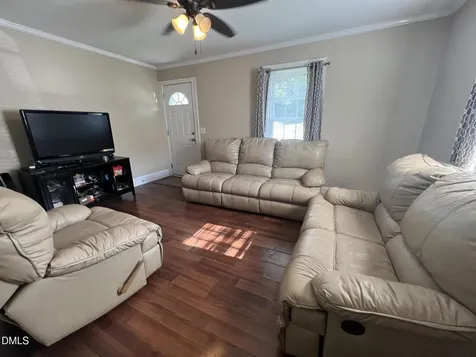 914 Harris Street Burlington NC 27217