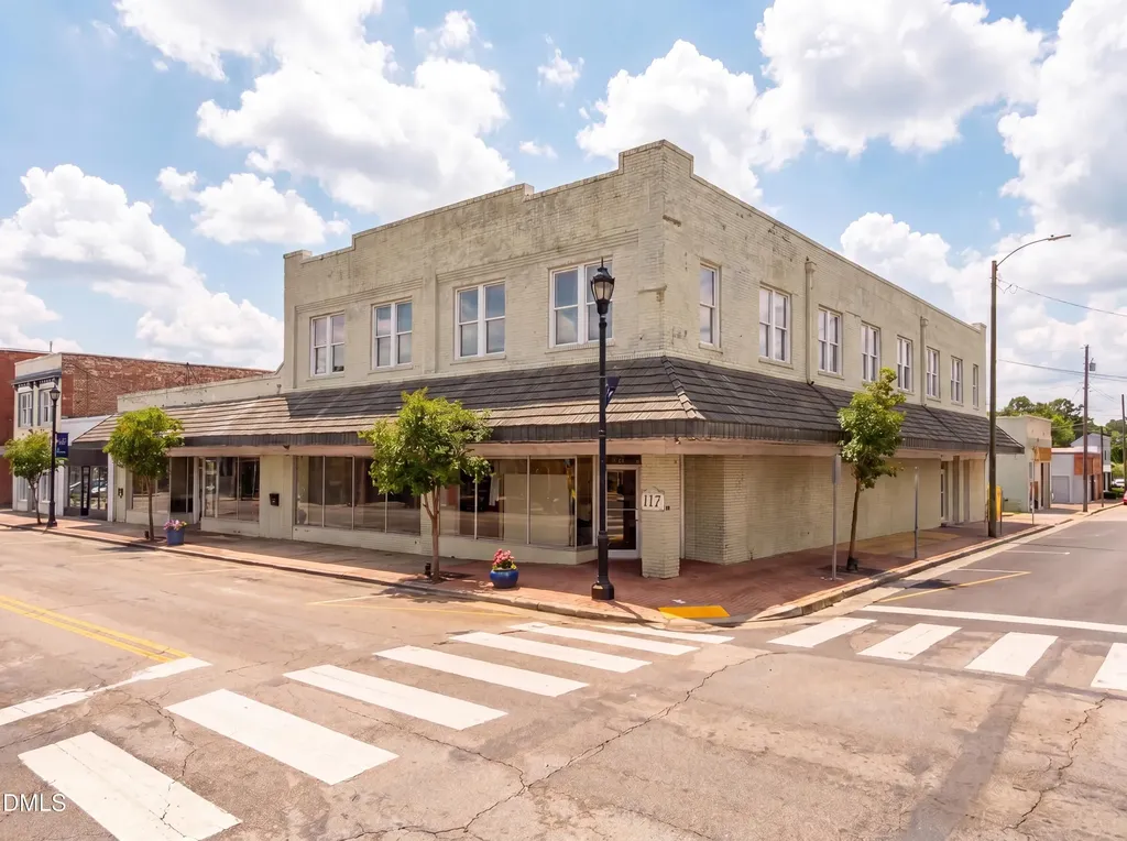 117 N Arendell Avenue Zebulon NC 27597